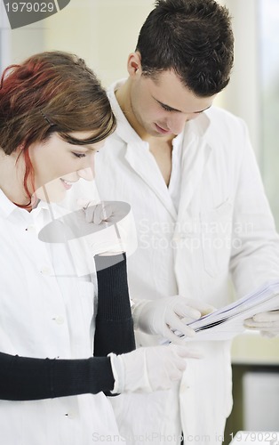 Image of students couple in lab