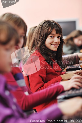 Image of it education with children in school