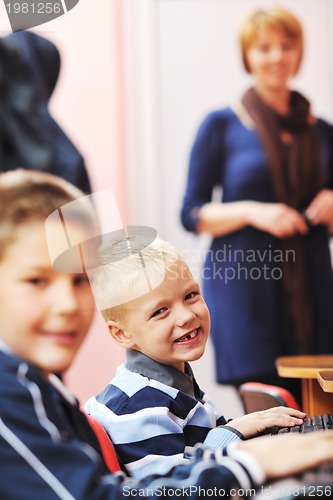 Image of it education with children in school