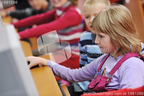 Image of it education with children in school