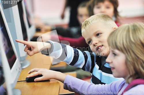 Image of it education with children in school