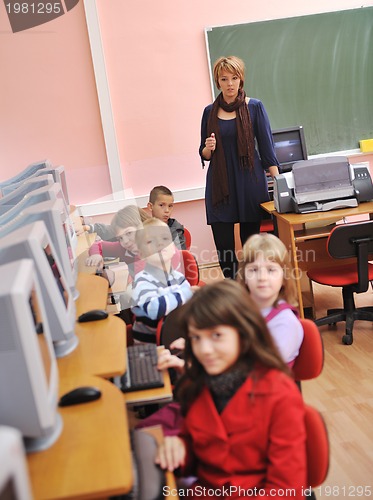 Image of it education with children in school