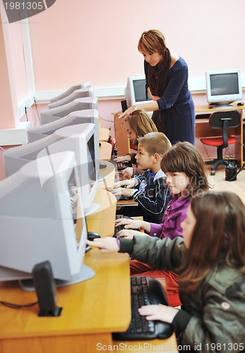 Image of it education with children in school