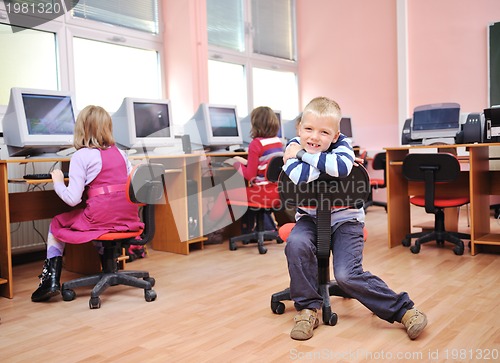 Image of it education with children in school