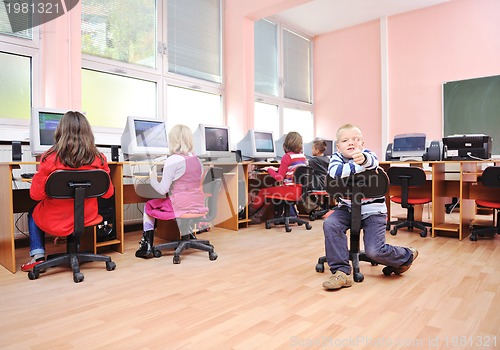 Image of it education with children in school