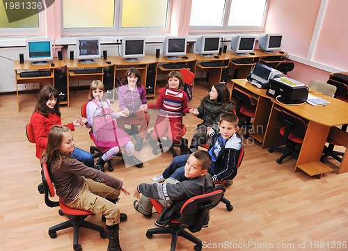 Image of it education with children in school