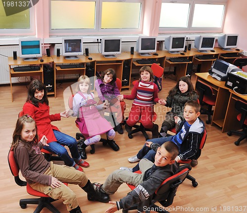 Image of it education with children in school