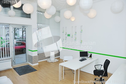 Image of bright and modern office indoor