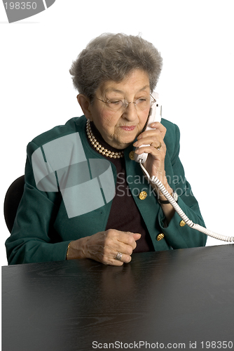 Image of senior woman telephone