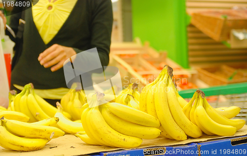 Image of buying food in supermarket