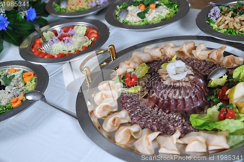 Image of buffet food