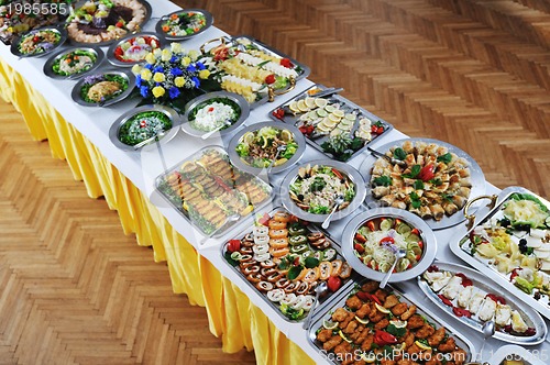 Image of buffet food