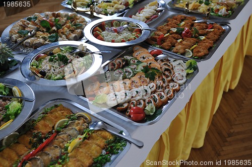 Image of buffet food