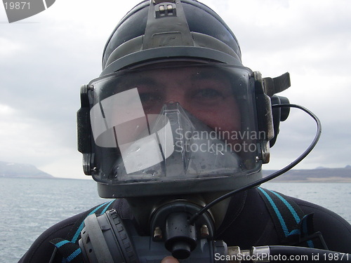 Image of Diver with mask