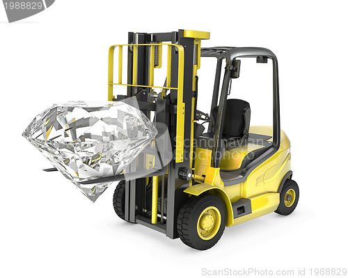 Image of Fork lift truck lifts round cut diamond