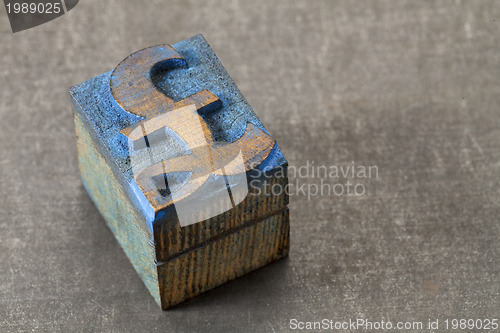 Image of pound symbol - wood type block