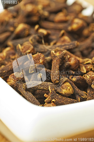 Image of cloves