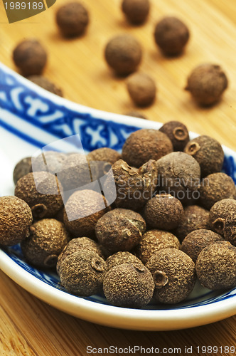 Image of allspice