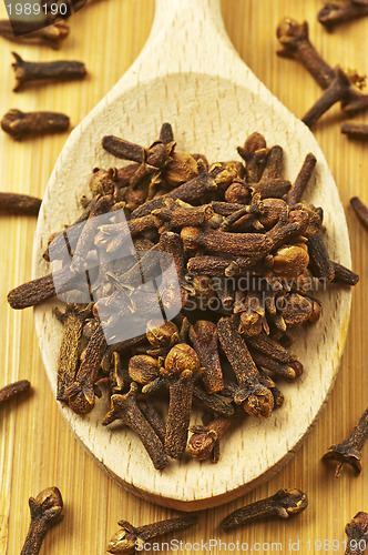 Image of cloves