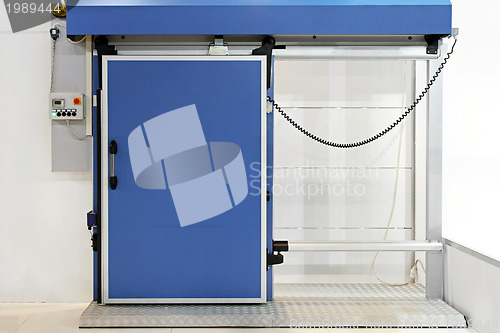 Image of Reefer door