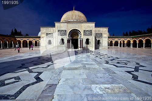 Image of mausoleum in monastir