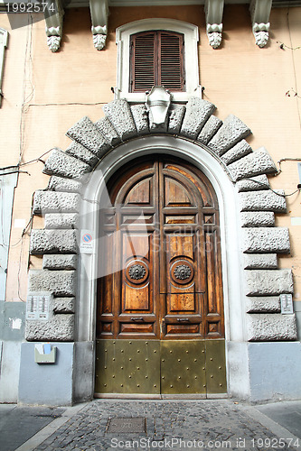 Image of Door in Rome
