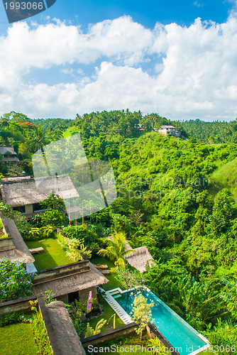 Image of Houses looking over a ravine