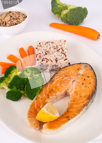 Image of Salmon with vegetables