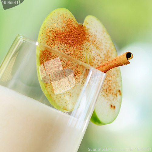 Image of apple smoothie