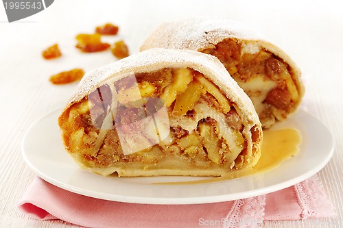Image of apple strudel