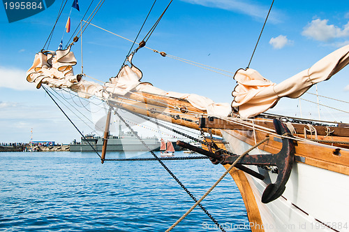 Image of Close-up shot of rope. Taken at a shipyard. 