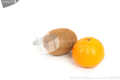 Image of Kiwi fruit and mandarin