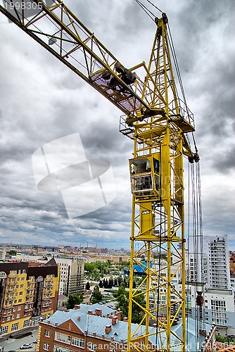 Image of construction crane