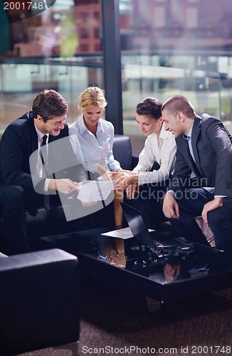 Image of business people making deal