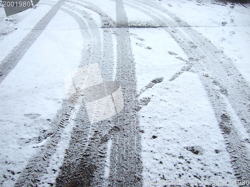 Image of tire tracks