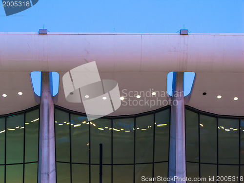 Image of Dulles International Aiport terminal