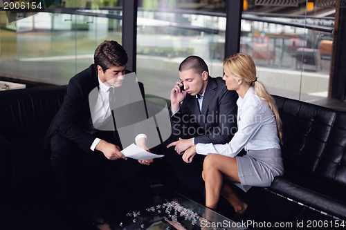 Image of business people making deal