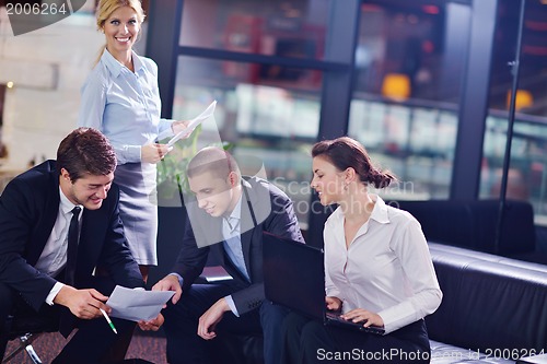 Image of business people making deal