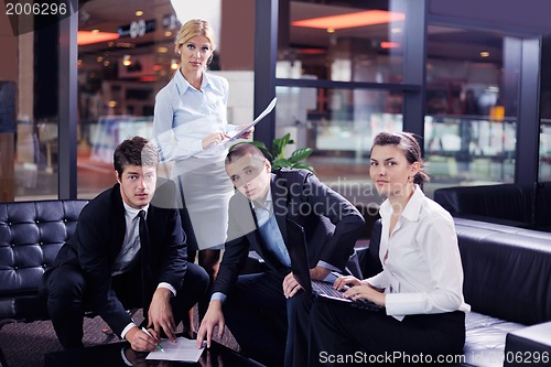 Image of business people making deal