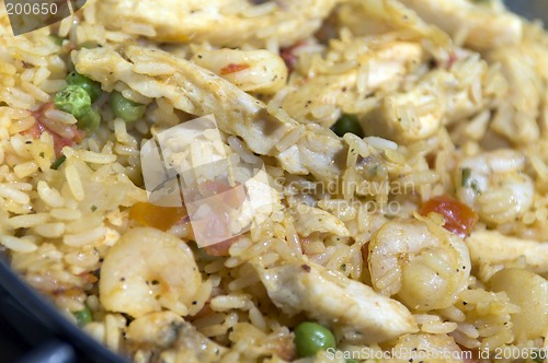 Image of paella with chicken and seafood