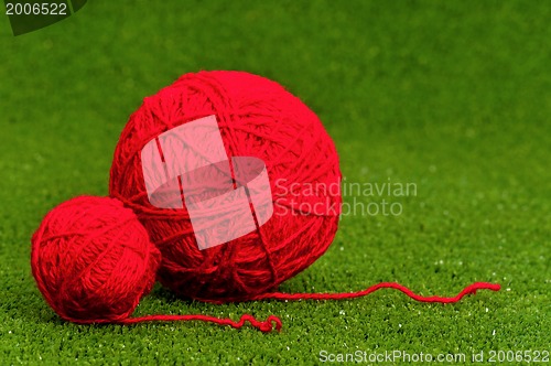 Image of Red ball of yarn