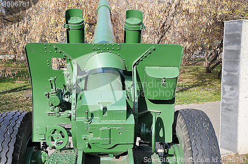 Image of Howitzer-gun parts