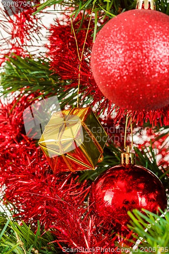Image of Decorated christmas tree on white background