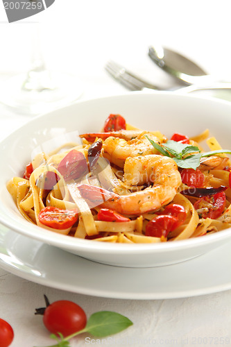 Image of Fettuccine with prawn in tomato sauce