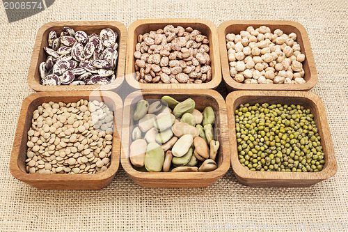 Image of bean and lentil set