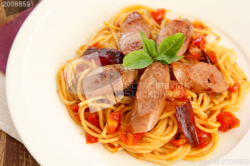 Image of Spaghetti with sausage and tomato