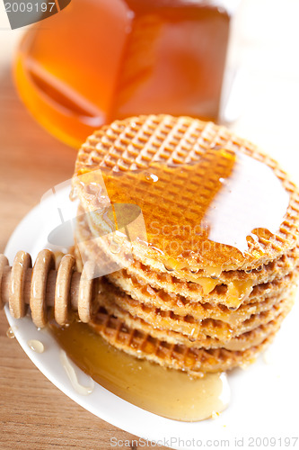 Image of waffle with honey