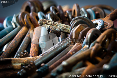 Image of A large group of rusty keys