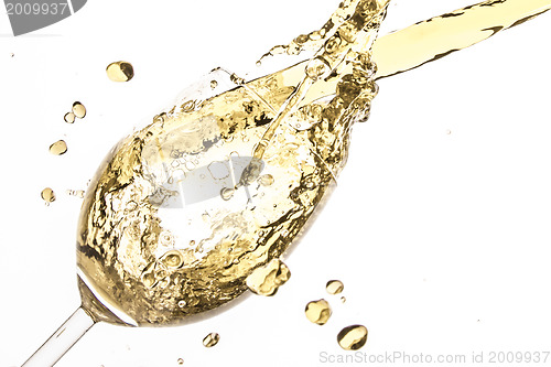 Image of white wine splash