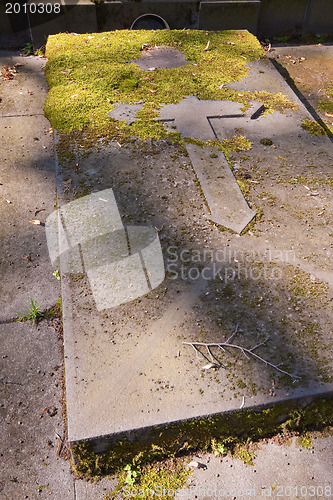 Image of old graveyard in Prag